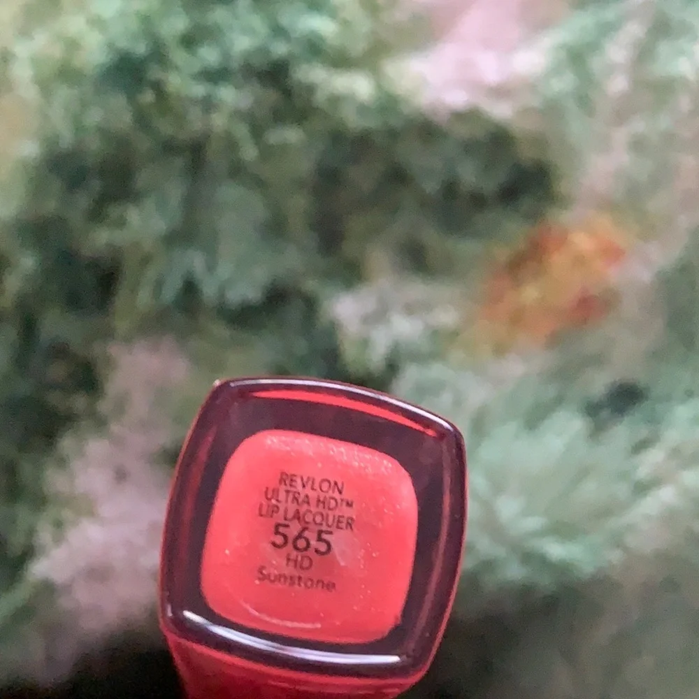 Revlon Ultra HD Lip Lacquer # 565 Sunstone